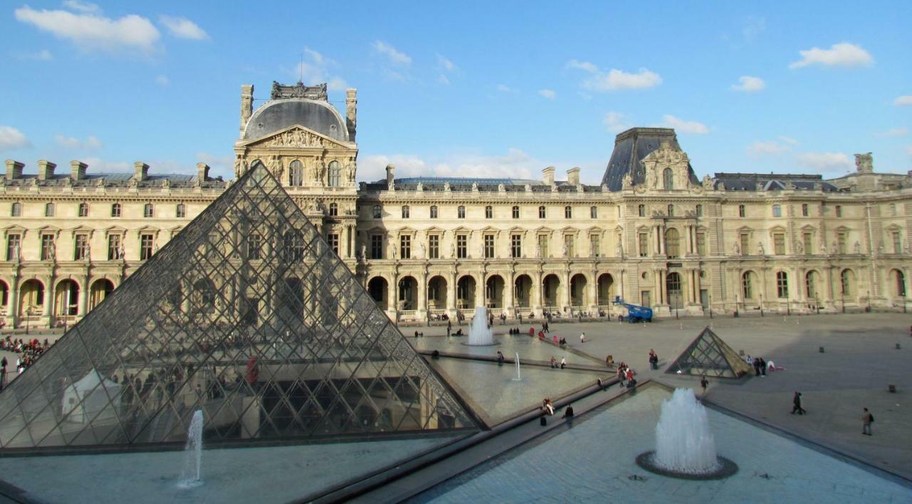 Love Nest In Saint-Michel パリ エクステリア 写真